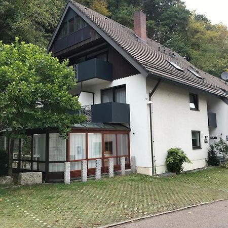 弗赖堡 Gasthaus Zum Kreuz酒店 外观 照片