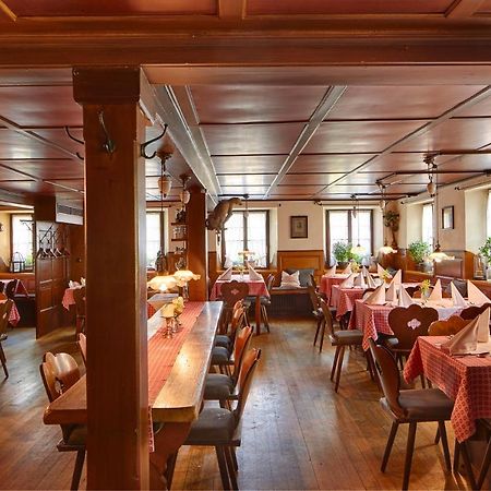 弗赖堡 Gasthaus Zum Kreuz酒店 外观 照片