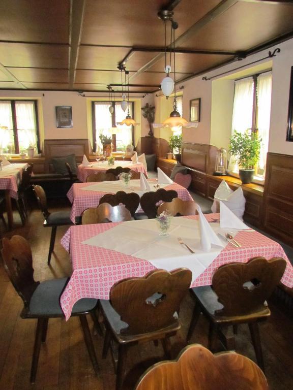 弗赖堡 Gasthaus Zum Kreuz酒店 外观 照片