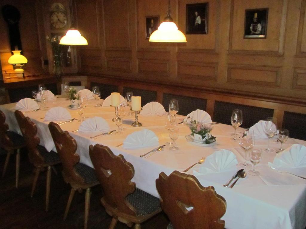 弗赖堡 Gasthaus Zum Kreuz酒店 外观 照片